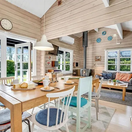 Holiday home Lamberthus - 600m From The Sea In Lolland- Falster And Mon By Interhome Rodby