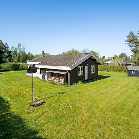 Holiday home Lamberthus - 600m From The Sea By Interhome