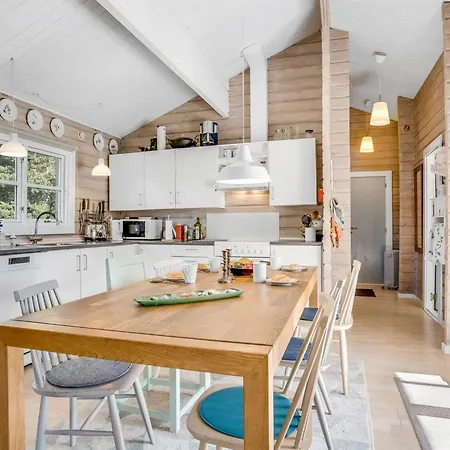 Сasa de vacaciones Lamberthus - 600m From The Sea By Interhome
